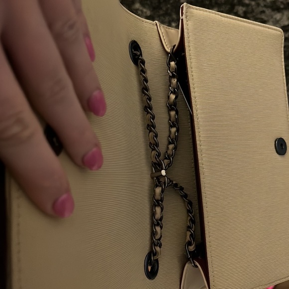 Small Chanel Ballerine Flap Bag in Beige / black - Picture 12 of 16